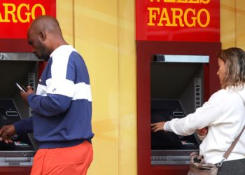 Biden administration unveils proposed changes to big banks’ overdraft fees