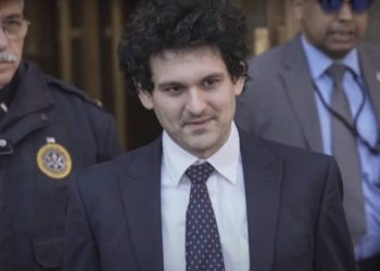 Sam Bankman-Fried Stands by Legal Team Amidst Conflict of Interest Concerns