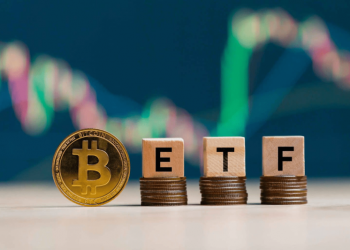 Bitcoin ETFs Gobble Another $477 Million Despite Rising GBTC Sales
