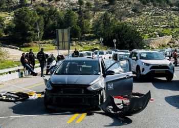 Palestinian gunmen fire on motorists in West Bank, killing 1, injuring 5: Israel