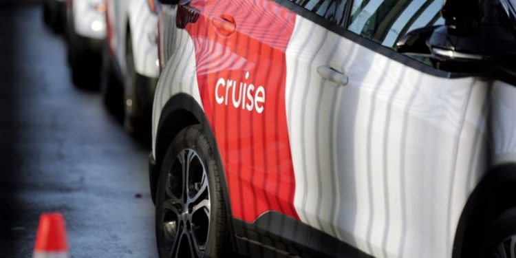 Self-driving Cruise vehicle accused of nearly hitting kids in two separate close calls, one day apart