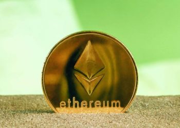 Ethereum Breaches $3,320, Nears $3,500