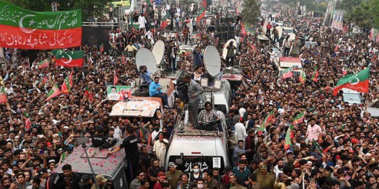 Pakistan prepares for pivotal election as one of the leading candidates serves jail time