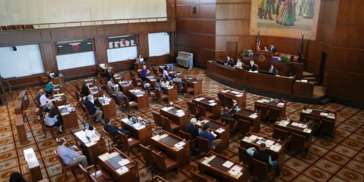 Oregon high court rules 10 senators who staged walkout can’t seek reelection