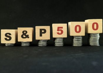 S&P 500 Climbs 2.11%, Hits New Highs