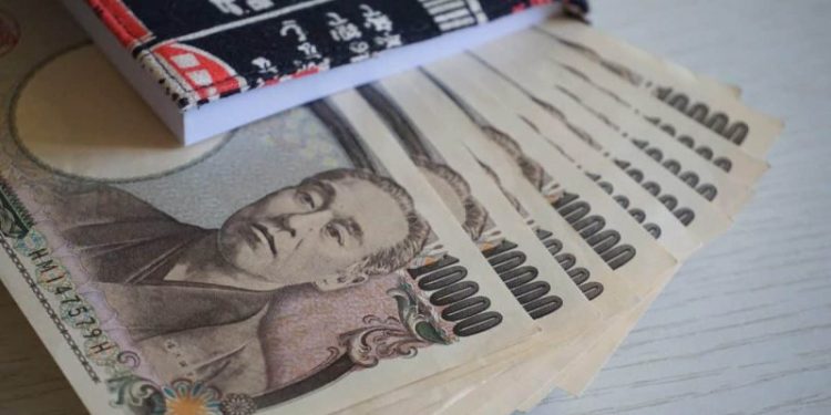 Yen Hits 2-Week Highs: BOJ Policy Shift Looms