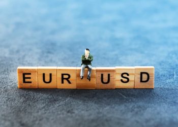 EURUSD and GBPUSD: EURUSD pulled back to testing 1.08000