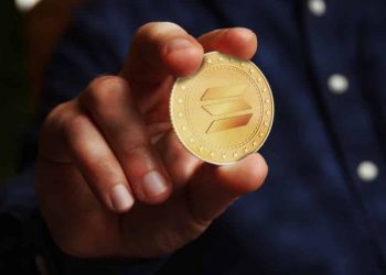 Solana and Cardano: Solana is looking for support at 102.00