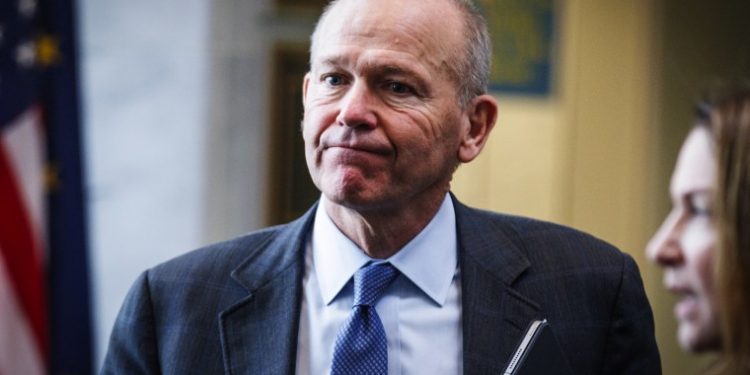 Boeing CEO, other executives stepping down amid safety crisis
