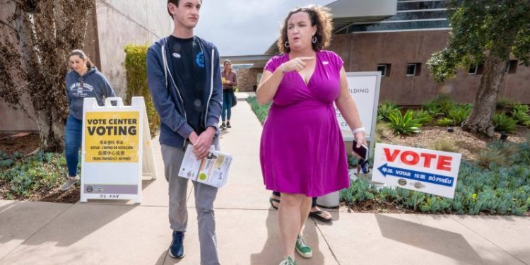 Schiff’s insider support trumps Porter’s outsider appeal