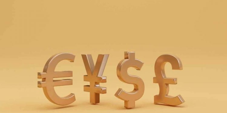 EURUSD is trying to move from 1.08300, GBPUSD retreated