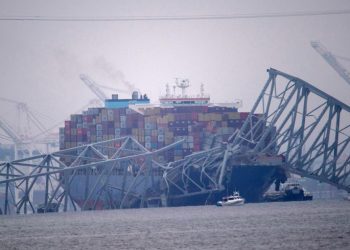 A day after bridge collapse, Republicans are blaming Dems, floating unfounded and sometimes racist theories