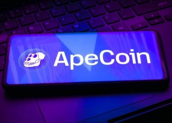 ApeCoin and Akita Inu: ApeCoin is getting closer to $2,700