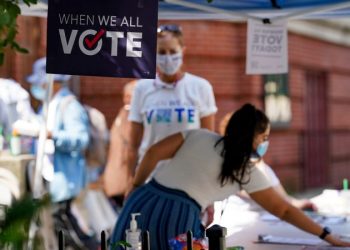 Democrats spar over registration as worries over young and minority voters grow