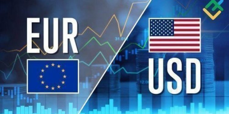 EURUSD and GBPUSD: Pound falls to new annual low at 1,23887