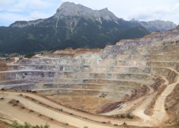 Iron Ore Hits 10-Month Low: A Perfect Storm of Weak 