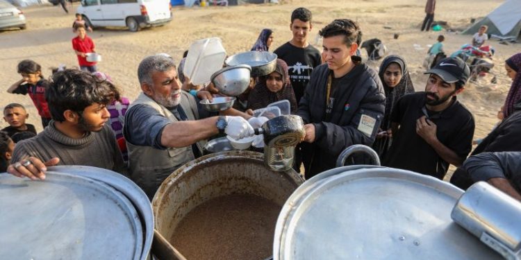 Muslim leaders decline White House Ramadan invitation