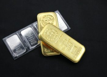 Gold price is back above $2390 today, Silver at the $29.00