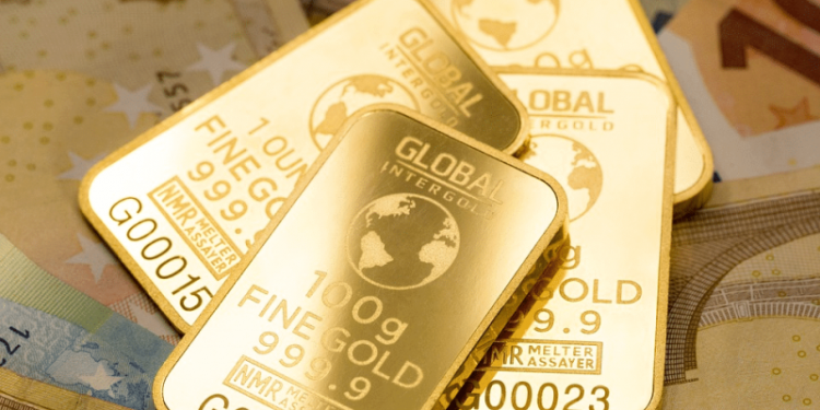 Gold Rises to $2,342.33 Amid Weaker U.S. Dollar