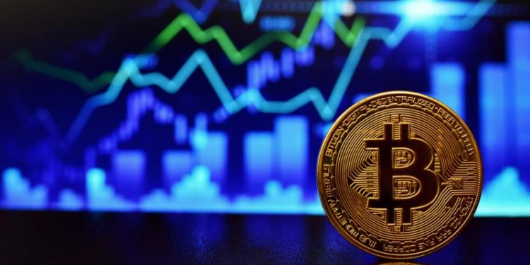 Bitcoin price is finding support above the $62,000 level