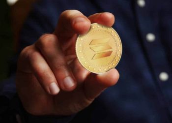 Solana steigt um 4,5 %, BONK um 8 % im Aufschwung