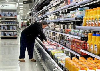 Trump tariffs, tax cuts and interest rates likely to fuel inflation, Wall Street and economists agree