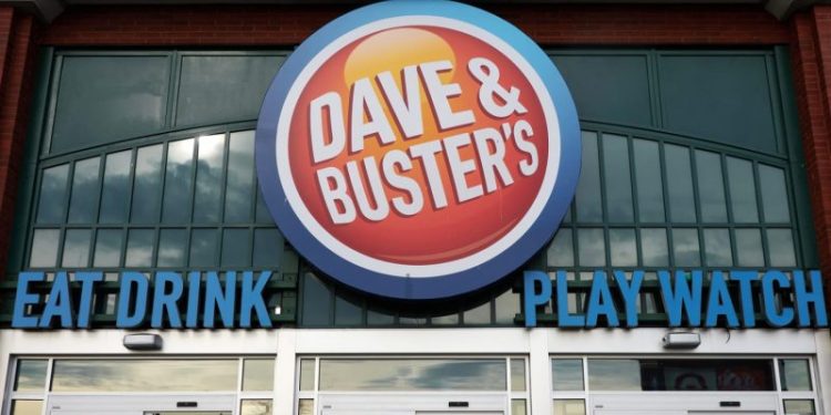 Dave & Buster’s plan to allow betting on arcade games draws scrutiny