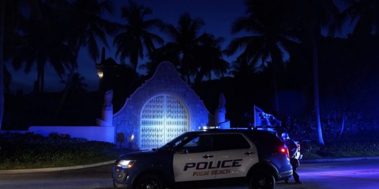 How Trumpworld convinced itself that the feds aimed to take out Trump