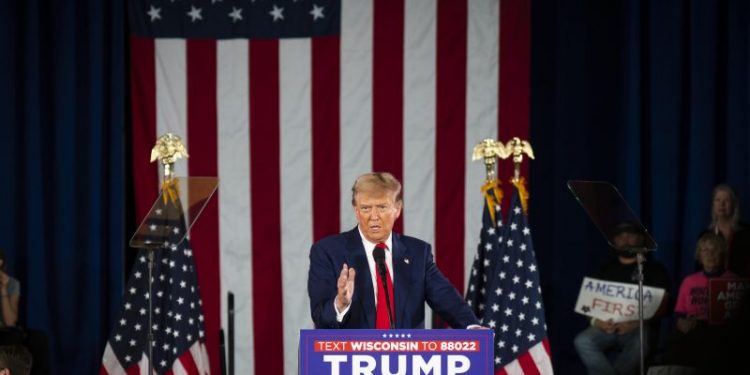 Top RNC lawyer resigns after rift grows with Trump