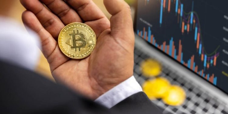 Bitcoin is under pressure below EMA 200 and $63000 level