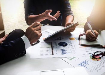 MAGA Hat Token Drops 36.89% in 7 Days, Volume at $124.6M