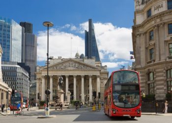 London Stock Market Today – Why Is FTSE 100 Declining?