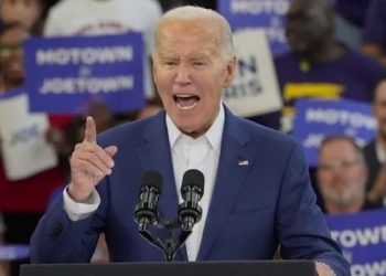 Tale of two conventions: GOP united behind Trump while Dems in disarray