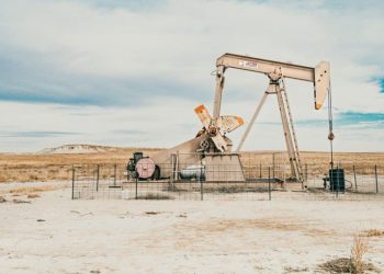 Oil and natural gas: pressure on oil rises on Monday