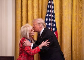 Trump draws a parallel between a campaign donor and war heroes