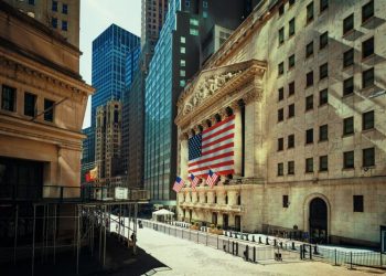 The S&P 500 and Nasdaq have been bullish this week