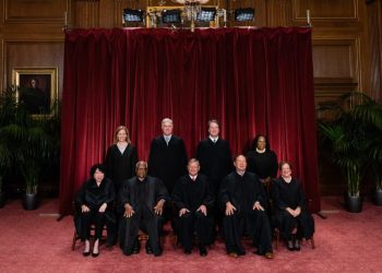 Alaska man charged with threatening to kill six Supreme Court justices