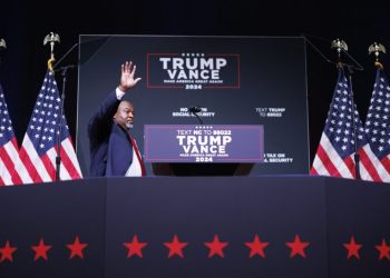 Inside the Mark Robinson debacle: Panic, blame and pressure on Trump