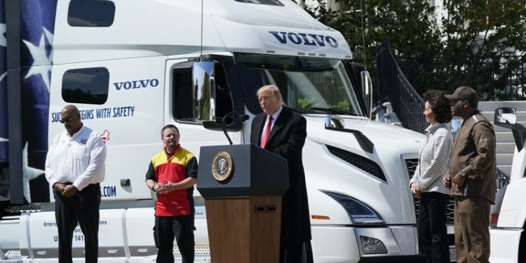 Bulk of truckers back Trump and are wary of a Harris presidency, says big-rig big shot
