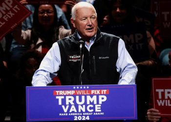 Trump picks former congressman Pete Hoekstra to be ambassador to Canada