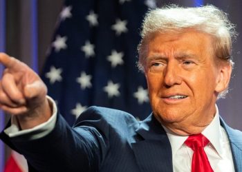 Trump transition signs agreement for FBI background checks