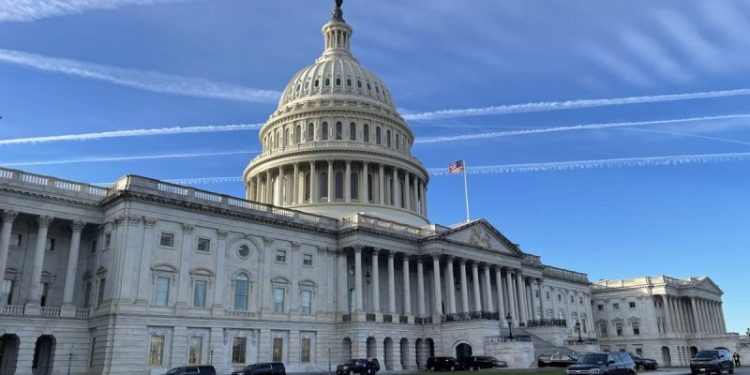 Lawmakers react to stopgap funding and averting government shutdown